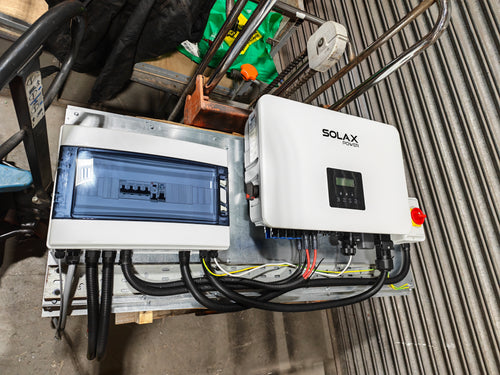 Renault Zoe 52kWh Battery Storage System with 7.5kW SolaX X1 G4 Hybrid Inverter