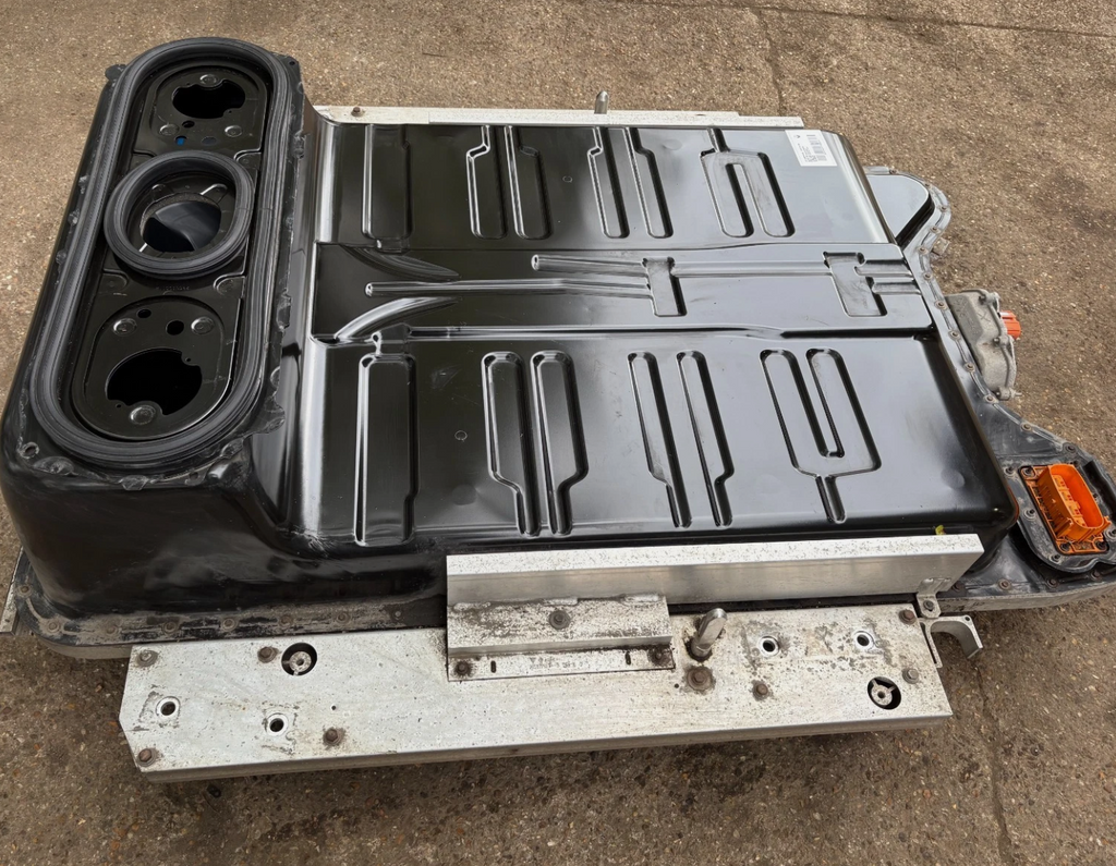 Renault Zoe 52kWh Battery Storage System with 7.5kW SolaX X1 G4 Hybrid Inverter